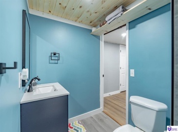 Sunrise Lane, Elizabethtown, Kentucky 42701, ,2 BathroomsBathrooms,For Sale,Sunrise Lane,HK24004340