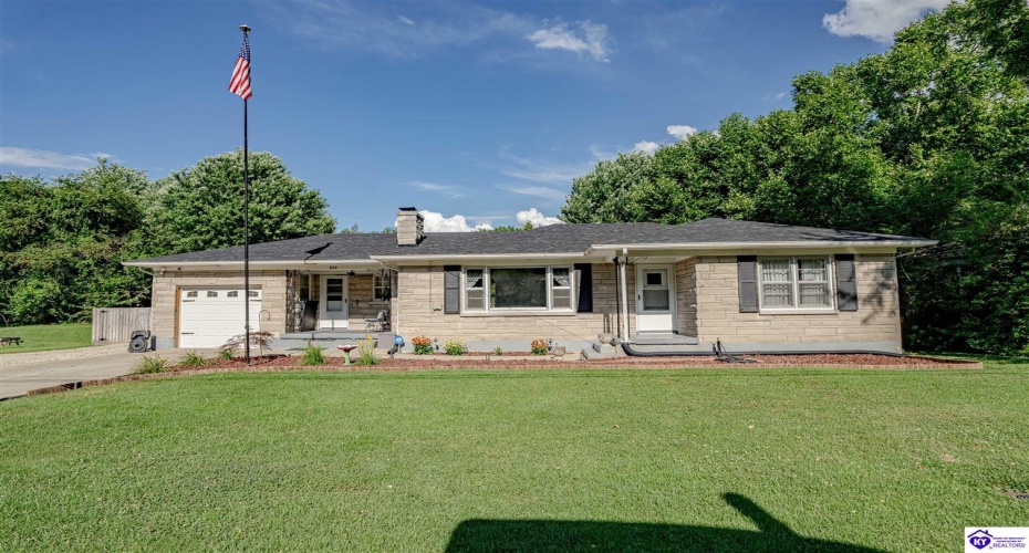 Sunrise Lane, Elizabethtown, Kentucky 42701, ,2 BathroomsBathrooms,For Sale,Sunrise Lane,HK24004340