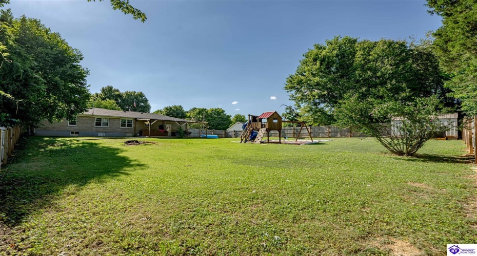 Sunrise Lane, Elizabethtown, Kentucky 42701, ,2 BathroomsBathrooms,For Sale,Sunrise Lane,HK24004340