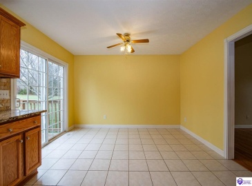 Cold Creek Court, Elizabethtown, Kentucky 42701, ,3 BathroomsBathrooms,For Sale,Cold Creek Court,HK24004452