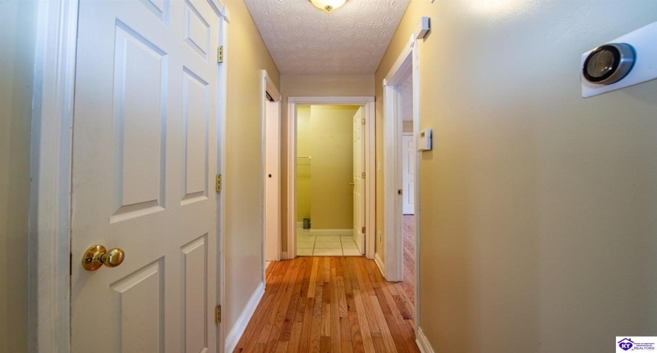 Cold Creek Court, Elizabethtown, Kentucky 42701, ,3 BathroomsBathrooms,For Sale,Cold Creek Court,HK24004452