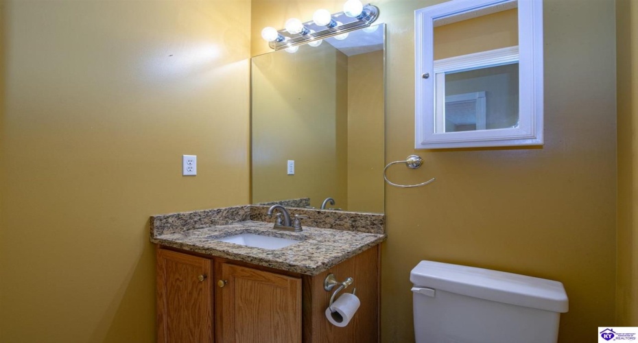 Cold Creek Court, Elizabethtown, Kentucky 42701, ,3 BathroomsBathrooms,For Sale,Cold Creek Court,HK24004452