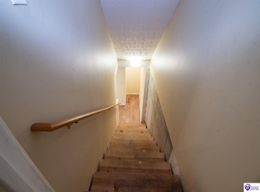 Cold Creek Court, Elizabethtown, Kentucky 42701, ,3 BathroomsBathrooms,For Sale,Cold Creek Court,HK24004452