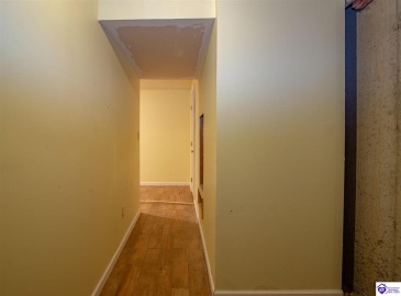 Cold Creek Court, Elizabethtown, Kentucky 42701, ,3 BathroomsBathrooms,For Sale,Cold Creek Court,HK24004452