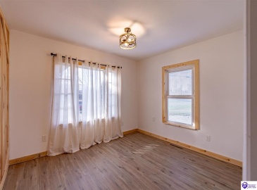 S. Wilson Rd, Elizabethtown, Kentucky 42701, ,2 BathroomsBathrooms,For Sale,S. Wilson Rd,HK24004457