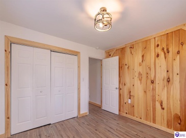 S. Wilson Rd, Elizabethtown, Kentucky 42701, ,2 BathroomsBathrooms,For Sale,S. Wilson Rd,HK24004457