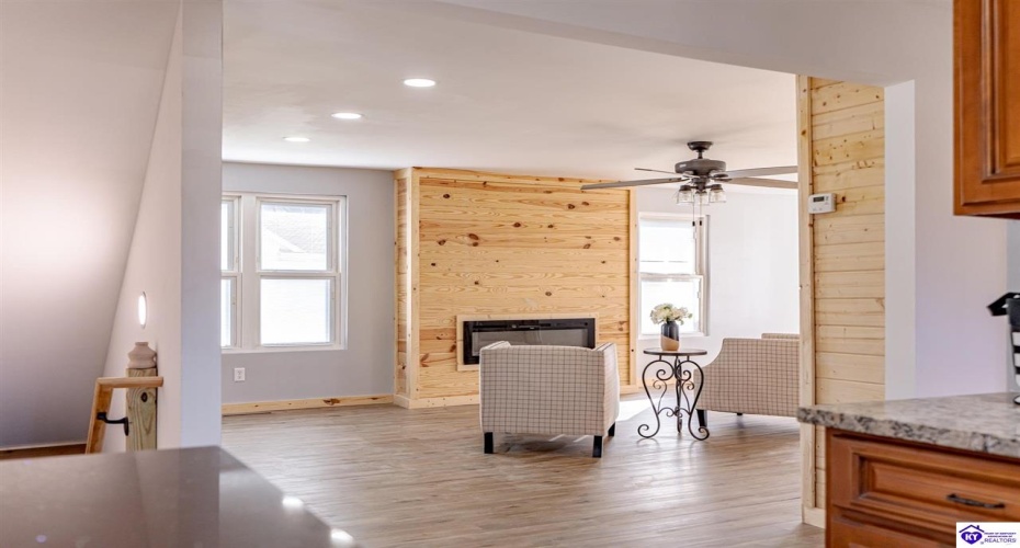 S. Wilson Rd, Elizabethtown, Kentucky 42701, ,2 BathroomsBathrooms,For Sale,S. Wilson Rd,HK24004457