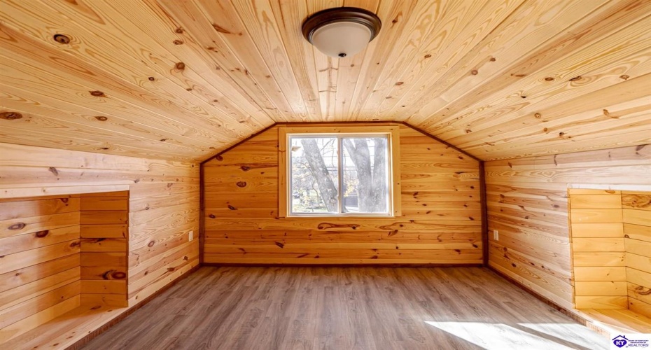 S. Wilson Rd, Elizabethtown, Kentucky 42701, ,2 BathroomsBathrooms,For Sale,S. Wilson Rd,HK24004457