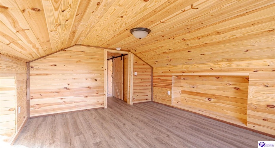 S. Wilson Rd, Elizabethtown, Kentucky 42701, ,2 BathroomsBathrooms,For Sale,S. Wilson Rd,HK24004457