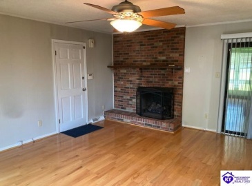 White Oak Drive, Elizabethtown, Kentucky 42701, ,2 BathroomsBathrooms,For Sale,White Oak Drive,HK23001631