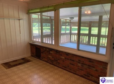 White Oak Drive, Elizabethtown, Kentucky 42701, ,2 BathroomsBathrooms,For Sale,White Oak Drive,HK23001631