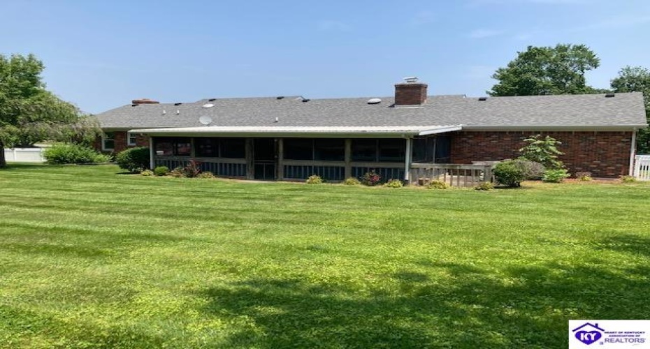 White Oak Drive, Elizabethtown, Kentucky 42701, ,2 BathroomsBathrooms,For Sale,White Oak Drive,HK23001631