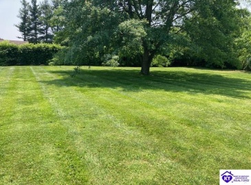 White Oak Drive, Elizabethtown, Kentucky 42701, ,2 BathroomsBathrooms,For Sale,White Oak Drive,HK23001631