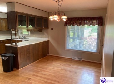 White Oak Drive, Elizabethtown, Kentucky 42701, ,2 BathroomsBathrooms,For Sale,White Oak Drive,HK23001631