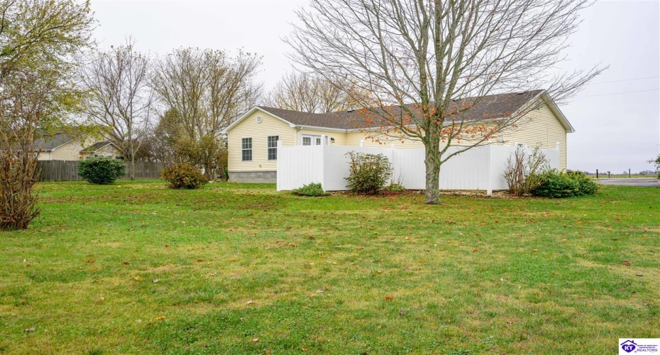 Alvin Brooks Road, Buffalo, Kentucky 42716, ,2 BathroomsBathrooms,For Sale,Alvin Brooks Road,HK24004461