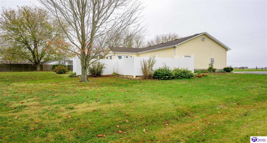 Alvin Brooks Road, Buffalo, Kentucky 42716, ,2 BathroomsBathrooms,For Sale,Alvin Brooks Road,HK24004461