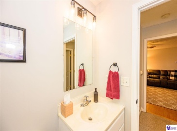 Alvin Brooks Road, Buffalo, Kentucky 42716, ,2 BathroomsBathrooms,For Sale,Alvin Brooks Road,HK24004461