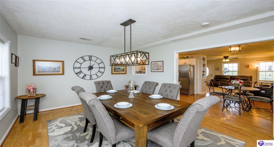 Alvin Brooks Road, Buffalo, Kentucky 42716, ,2 BathroomsBathrooms,For Sale,Alvin Brooks Road,HK24004461