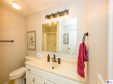 Alvin Brooks Road, Buffalo, Kentucky 42716, ,2 BathroomsBathrooms,For Sale,Alvin Brooks Road,HK24004461