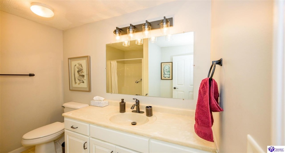 Alvin Brooks Road, Buffalo, Kentucky 42716, ,2 BathroomsBathrooms,For Sale,Alvin Brooks Road,HK24004461