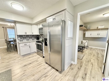 Woodland Drive, Radcliff, Kentucky 40160, ,4 BathroomsBathrooms,For Sale,Woodland Drive,HK24004463