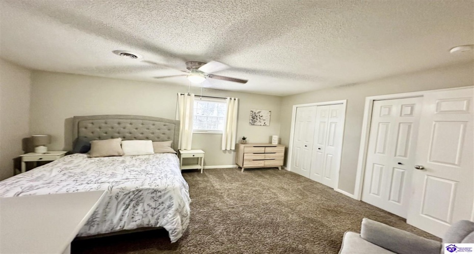 Woodland Drive, Radcliff, Kentucky 40160, ,4 BathroomsBathrooms,For Sale,Woodland Drive,HK24004463