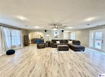 Woodland Drive, Radcliff, Kentucky 40160, ,4 BathroomsBathrooms,For Sale,Woodland Drive,HK24004463