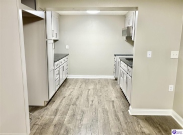 Woodland Drive, Radcliff, Kentucky 40160, ,4 BathroomsBathrooms,For Sale,Woodland Drive,HK24004463