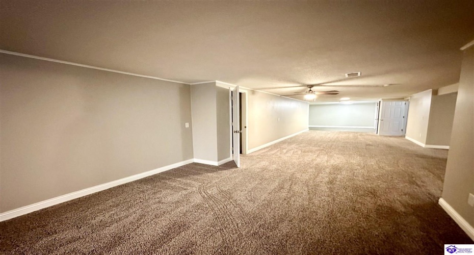 Woodland Drive, Radcliff, Kentucky 40160, ,4 BathroomsBathrooms,For Sale,Woodland Drive,HK24004463