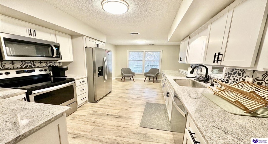 Woodland Drive, Radcliff, Kentucky 40160, ,4 BathroomsBathrooms,For Sale,Woodland Drive,HK24004463