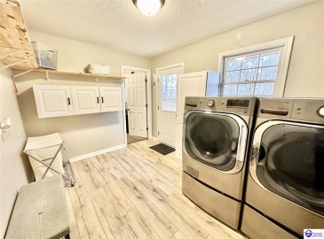 Woodland Drive, Radcliff, Kentucky 40160, ,4 BathroomsBathrooms,For Sale,Woodland Drive,HK24004463