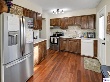 Pearman Avenue, Radcliff, Kentucky 40160, ,2 BathroomsBathrooms,For Sale,Pearman Avenue,HK24004467