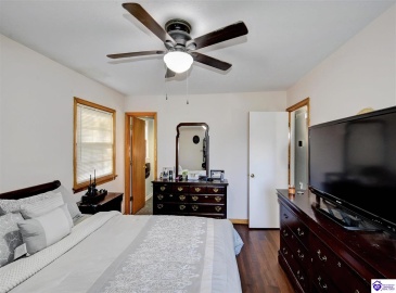 Pearman Avenue, Radcliff, Kentucky 40160, ,2 BathroomsBathrooms,For Sale,Pearman Avenue,HK24004467