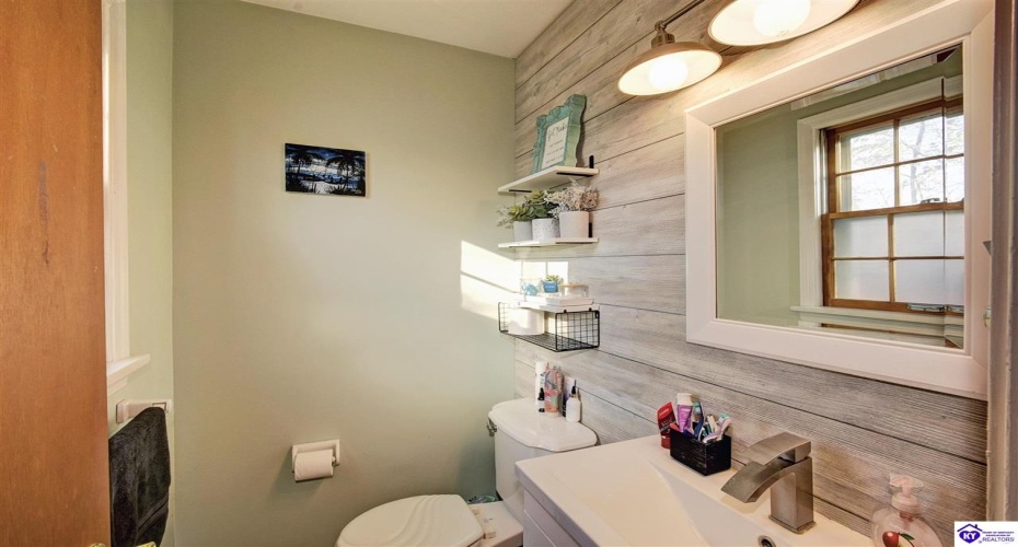 Pearman Avenue, Radcliff, Kentucky 40160, ,2 BathroomsBathrooms,For Sale,Pearman Avenue,HK24004467