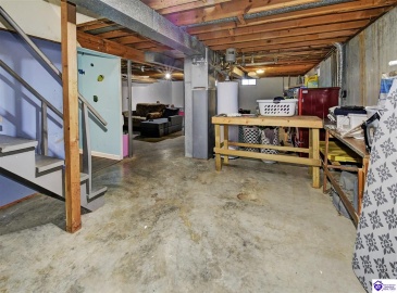 Pearman Avenue, Radcliff, Kentucky 40160, ,2 BathroomsBathrooms,For Sale,Pearman Avenue,HK24004467