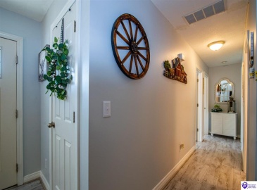 Joy Court, Radcliff, Kentucky 40160, ,2 BathroomsBathrooms,For Sale,Joy Court,HK24004468