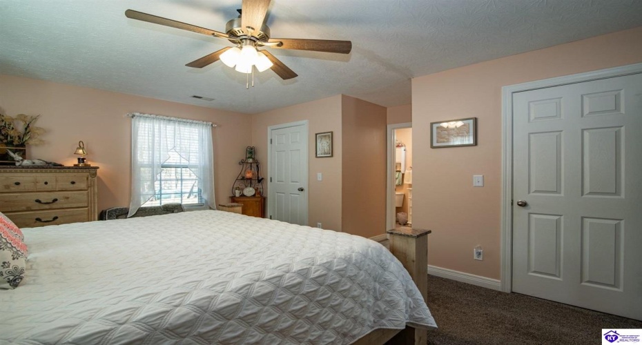 Joy Court, Radcliff, Kentucky 40160, ,2 BathroomsBathrooms,For Sale,Joy Court,HK24004468