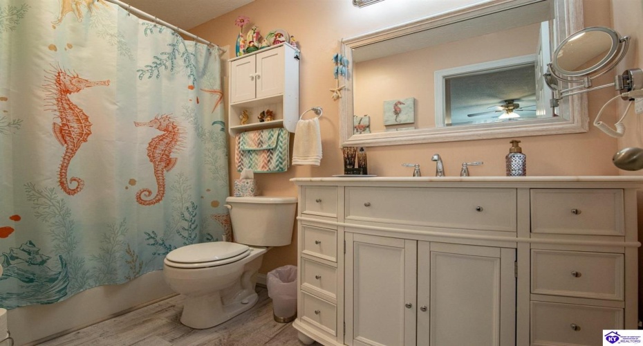 Joy Court, Radcliff, Kentucky 40160, ,2 BathroomsBathrooms,For Sale,Joy Court,HK24004468