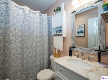 Joy Court, Radcliff, Kentucky 40160, ,2 BathroomsBathrooms,For Sale,Joy Court,HK24004468