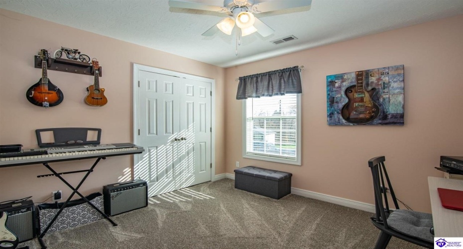 Joy Court, Radcliff, Kentucky 40160, ,2 BathroomsBathrooms,For Sale,Joy Court,HK24004468