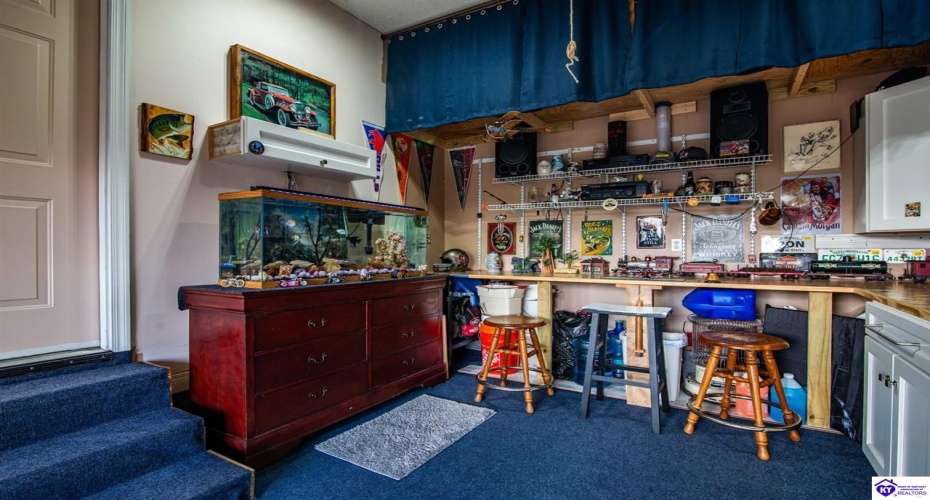 Joy Court, Radcliff, Kentucky 40160, ,2 BathroomsBathrooms,For Sale,Joy Court,HK24004468