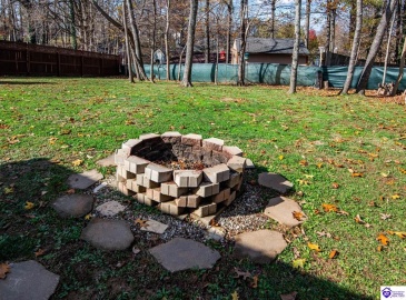 Joy Court, Radcliff, Kentucky 40160, ,2 BathroomsBathrooms,For Sale,Joy Court,HK24004468