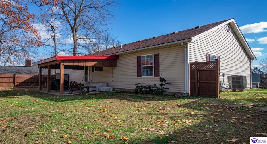 Joy Court, Radcliff, Kentucky 40160, ,2 BathroomsBathrooms,For Sale,Joy Court,HK24004468