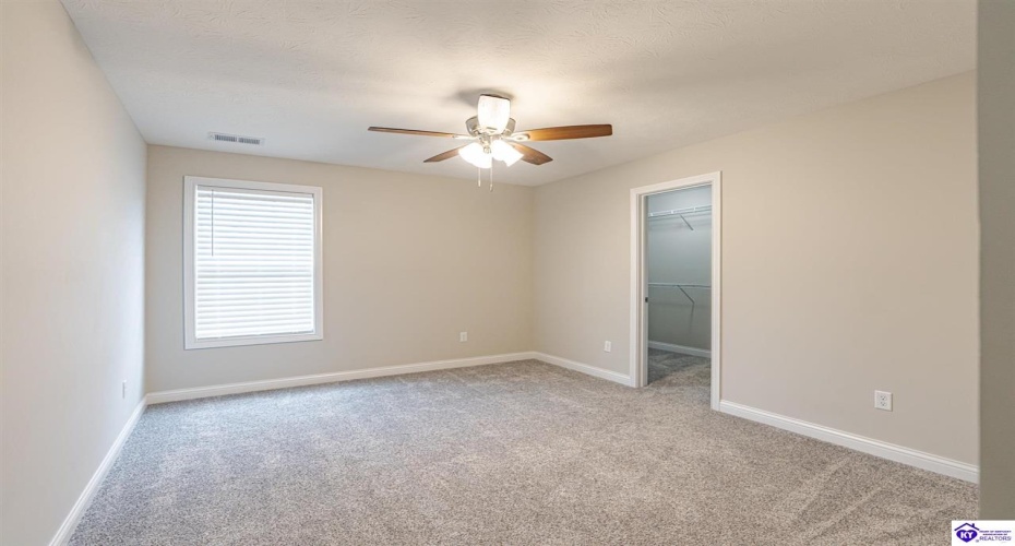 Mt Carmel Boulevard, Rineyville, Kentucky 40162, ,3 BathroomsBathrooms,For Sale,Mt Carmel Boulevard,HK24004474