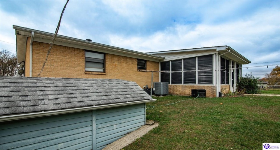 Kentucky Circle, Radcliff, Kentucky 40160, ,3 BathroomsBathrooms,For Sale,Kentucky Circle,HK24004475