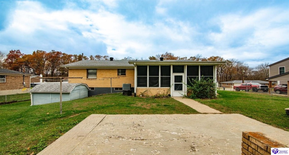 Kentucky Circle, Radcliff, Kentucky 40160, ,3 BathroomsBathrooms,For Sale,Kentucky Circle,HK24004475