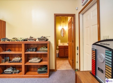 Dixie Boulevard, Radcliff, Kentucky 40160, ,For Sale,Dixie Boulevard,HK24003246