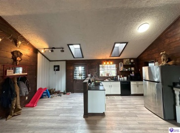 Highway 259, Leitchfield, Kentucky 42754, ,2 BathroomsBathrooms,For Sale,Highway 259,HK24004479