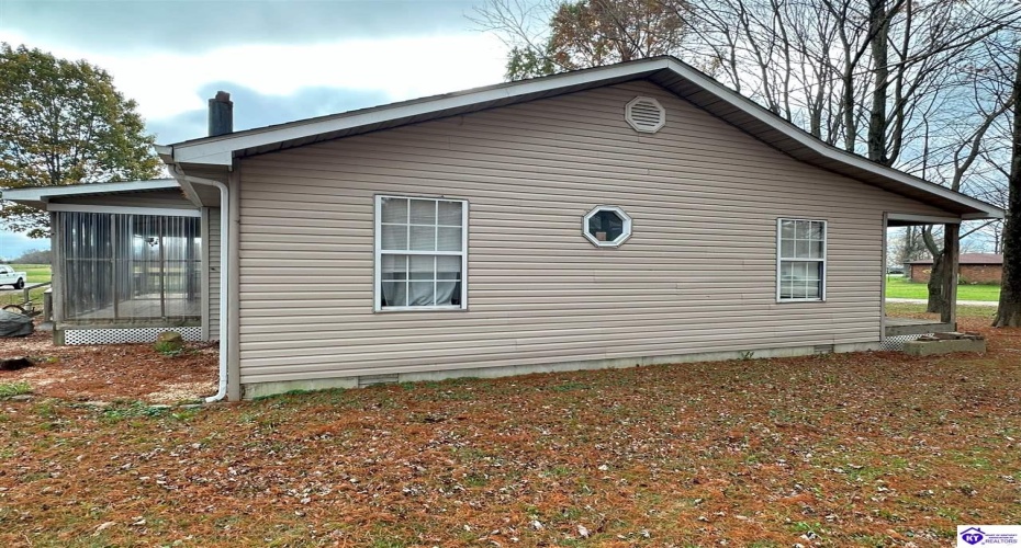 Highway 259, Leitchfield, Kentucky 42754, ,2 BathroomsBathrooms,For Sale,Highway 259,HK24004479