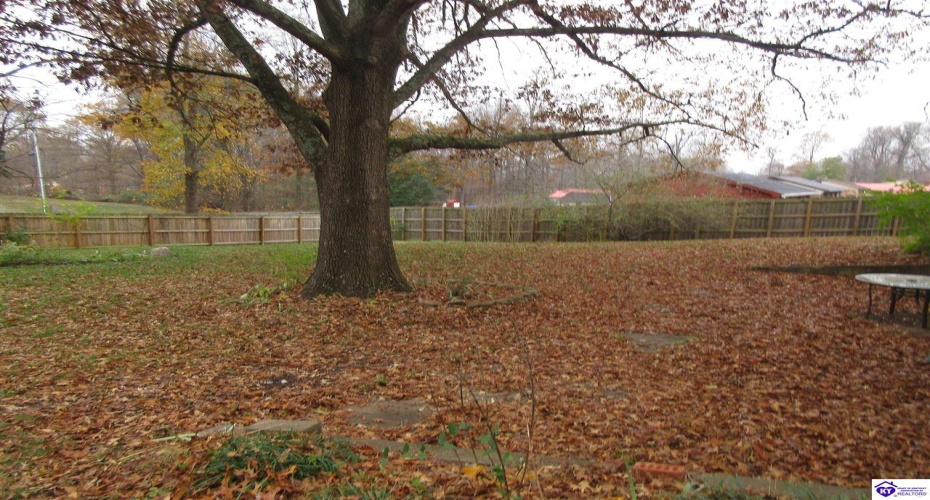 Wildwood Drive, Elizabethtown, Kentucky 42701, ,3 BathroomsBathrooms,For Sale,Wildwood Drive,HK24004481